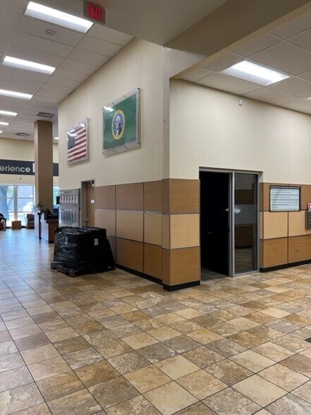 More Photos Of 507 NE Northgate Way, Seattle Apartments For Lease