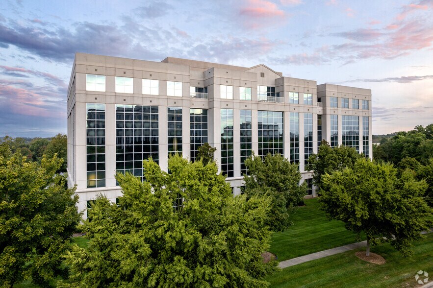 More Photos Of 14120 Ballantyne Corporate Pl, Charlotte Office For Sale