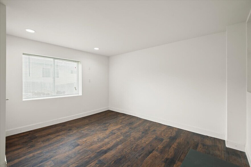 More Photos Of 25583 Spring Dr, Hayward Multifamily For Sale