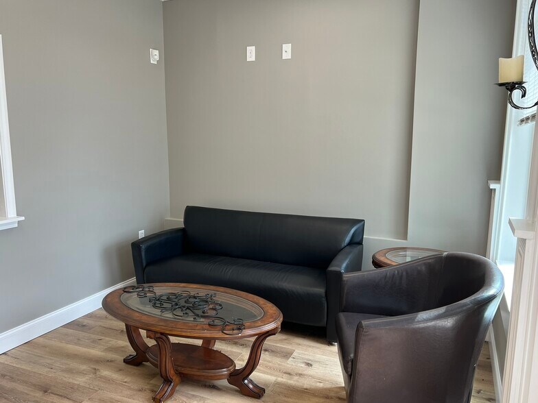 More Photos Of 1700 River Park Blvd, Woodstock Storefront For Lease