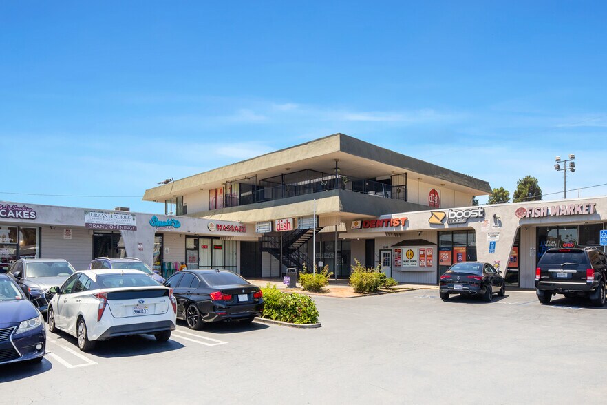 More Photos Of 5237-5263 Paramount Blvd, Lakewood Storefront For Sale