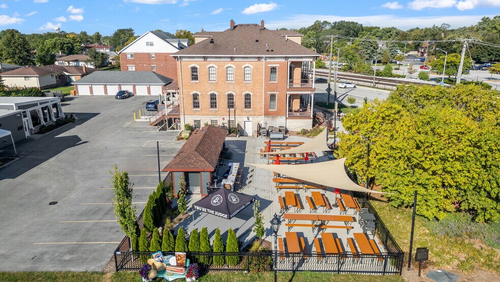 More Photos Of 6811 Hickory St, Tinley Park Bar For Sale