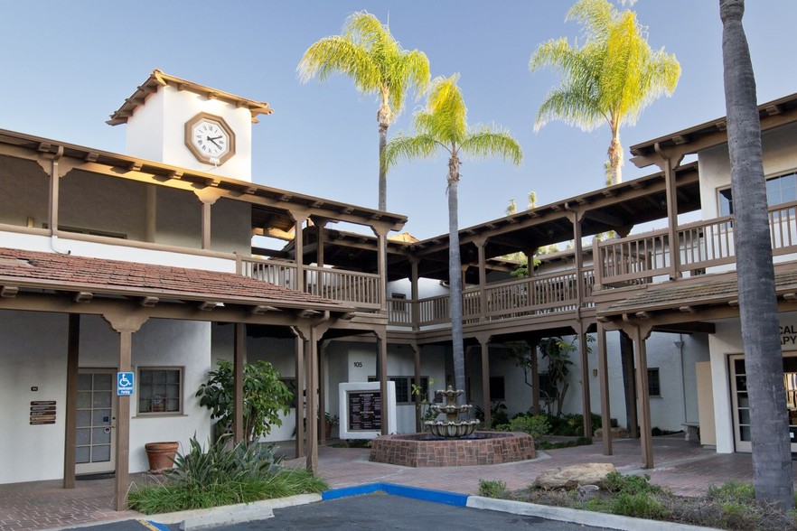 Primary Photo Of 521 E Elder St, Fallbrook Medical For Lease