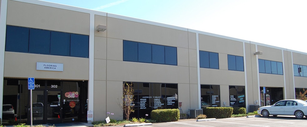 More Photos Of 25 W Easy St, Simi Valley Warehouse For Lease
