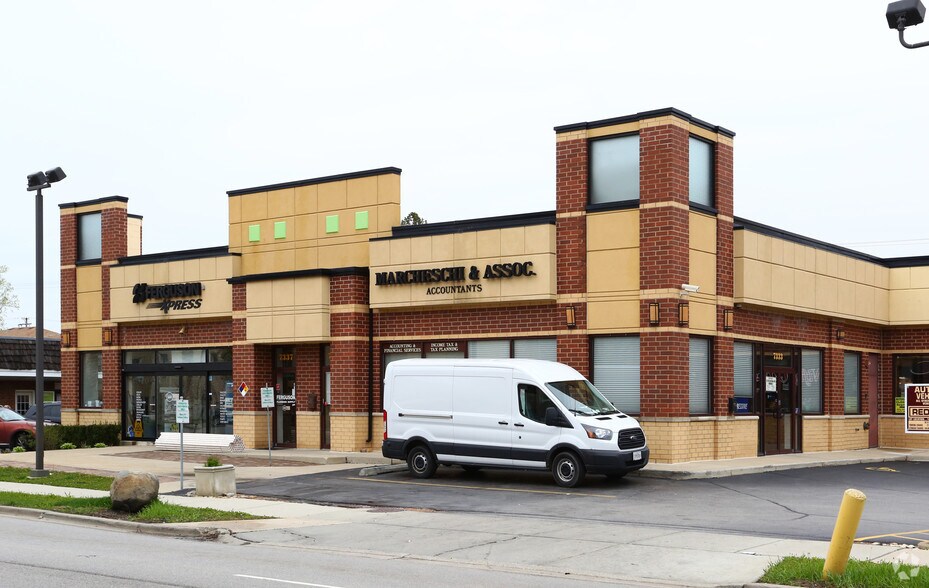 More Photos Of 7313-7337 N Harlem Ave, Niles Storefront For Lease