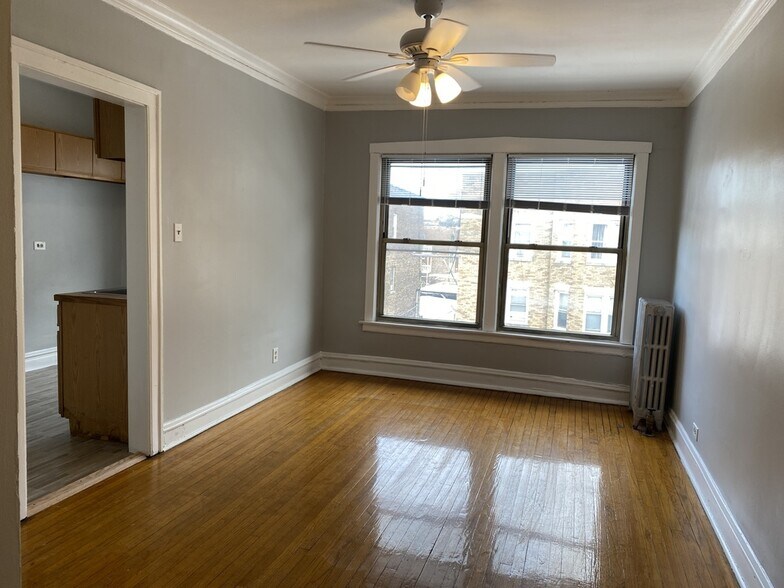 More Photos Of 7800 S Colfax Ave, Chicago Apartments For Sale