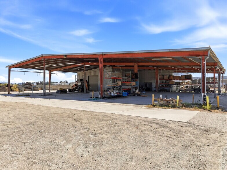 More Photos Of 1260 Buttonwillow Ave, Reedley Warehouse For Sale