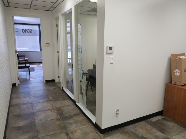More Photos Of 5610-5613 Southwest Fwy, Houston Mixed Retail For Lease