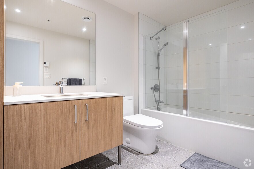 More Photos Of 8405 Pl Saint-Charles, Brossard Apartments For Lease