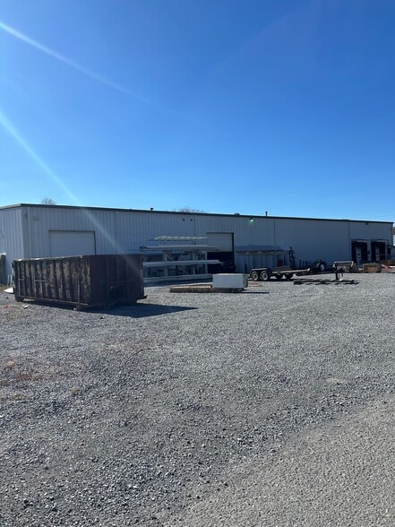 More Photos Of 334 Industrial Park Rd, Bluefield Industrial For Lease