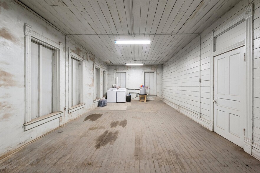 More Photos Of 308 S Beaton St, Corsicana Office For Sale