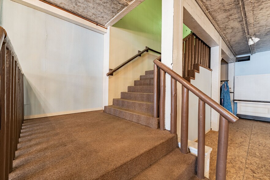 More Photos Of 65 N 200 E, Roosevelt Restaurant For Sale