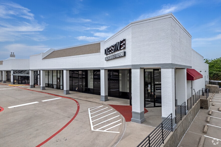 More Photos Of 1600 Central Dr, Bedford Medical For Lease