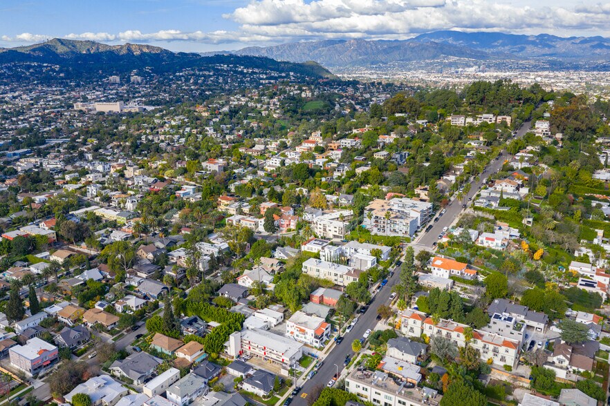 More Photos Of 1637-1639 1/2 Micheltorena St, Los Angeles Apartments For Sale