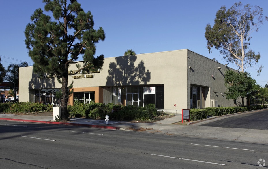Primary Photo Of 3077 Bristol St, Costa Mesa Freestanding For Lease