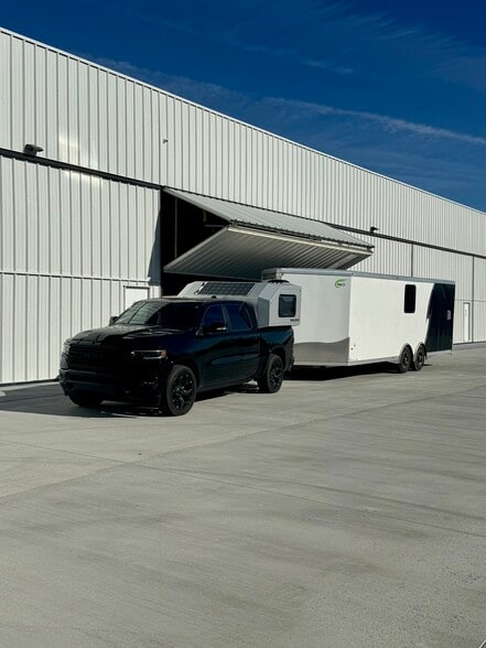 More Photos Of 43250 Sunburst St, Indio Showroom For Sale