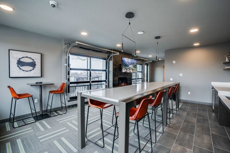 More Photos Of 246-258 Snelling Ave, Saint Paul Apartments For Lease