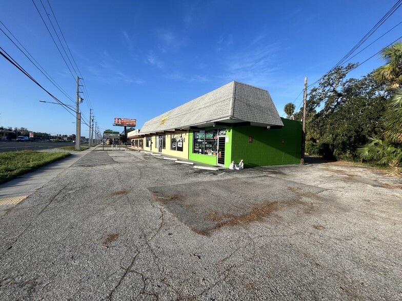 Primary Photo Of 8215 US Highway 19, Port Richey General Retail For Lease