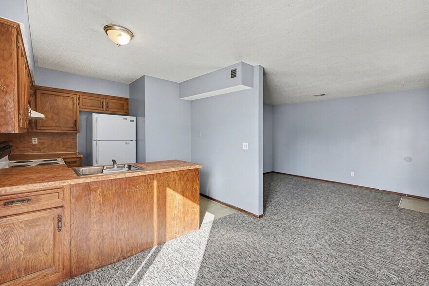 More Photos Of 8622-8630 Lane Ave, Raytown Apartments For Sale