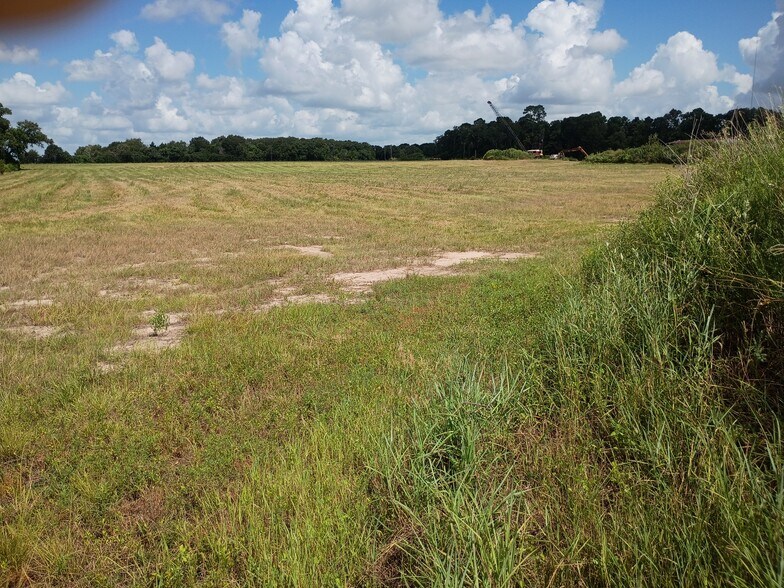 More Photos Of 6111 County Road 203, Liverpool Land For Lease