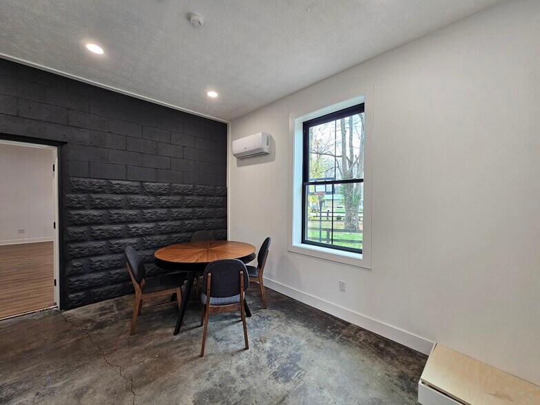 More Photos Of 6229 Cincinnati Brookville Rd, Okeana Storefront Retail Office For Sale