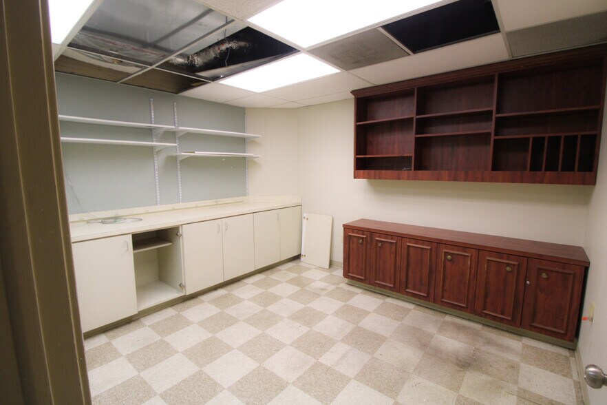 More Photos Of 3550 University Blvd S, Jacksonville Medical For Lease