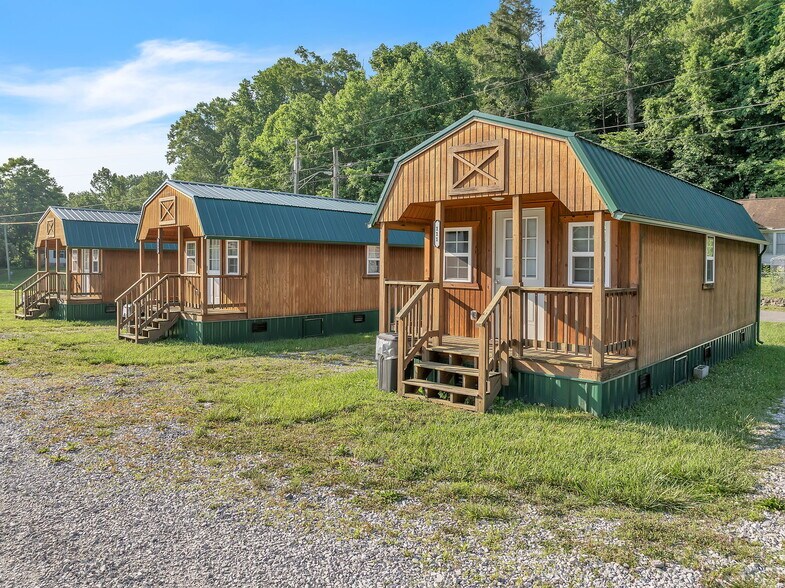 More Photos Of 349 Willow Ln, Rocky Top Specialty For Sale