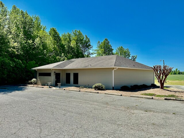 More Photos Of 415 Semora Rd, Roxboro Office For Sale