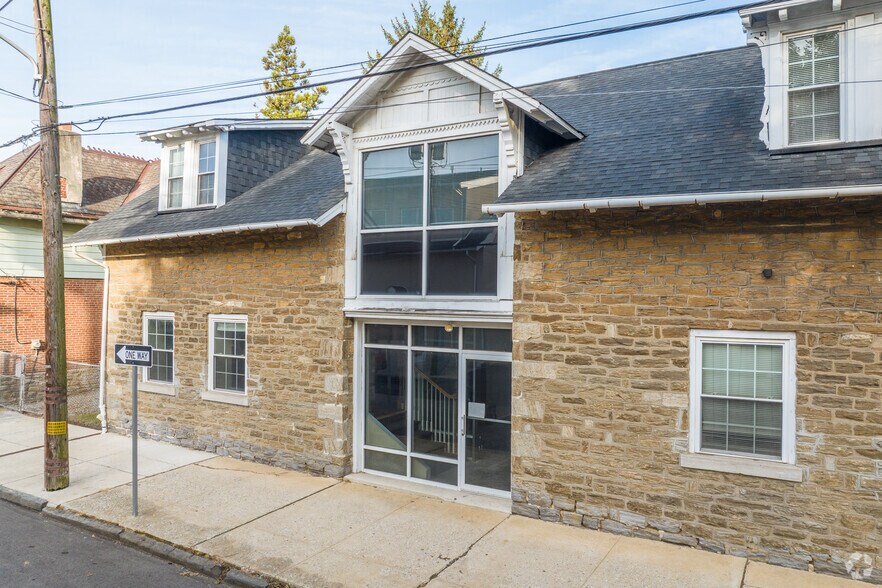 More Photos Of 21 E 5th Ave, Conshohocken Office For Lease