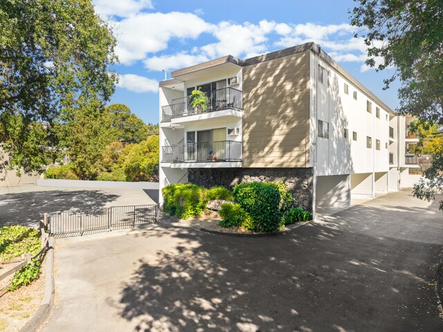 More Photos Of 950 Mountain View Dr, Lafayette Apartments For Sale