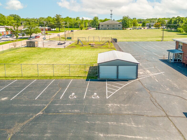 More Photos Of 2450 Pontoon Rd, Granite City Religious Facility For Sale