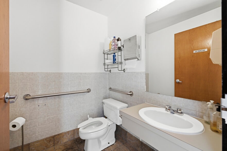 More Photos Of 2821 Remington St, Fort Collins Office For Sale
