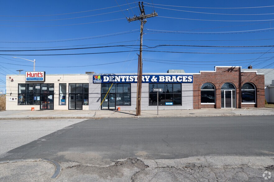 More Photos Of 4 Vinton St, Manchester Storefront For Lease
