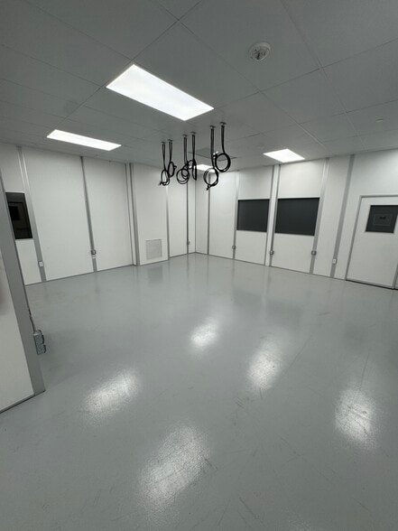 More Photos Of 190 E San Antonio Dr, King City Industrial For Sale