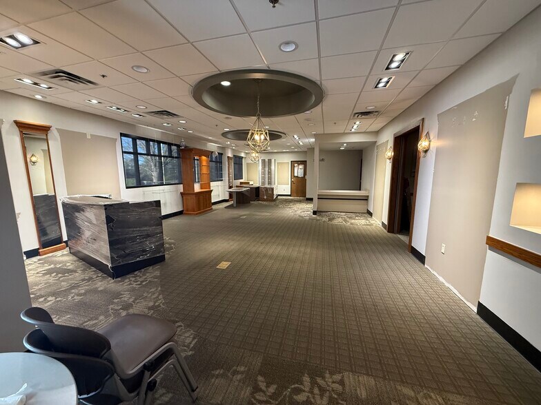 More Photos Of 3415 Golden Rd, Tyler Office For Lease
