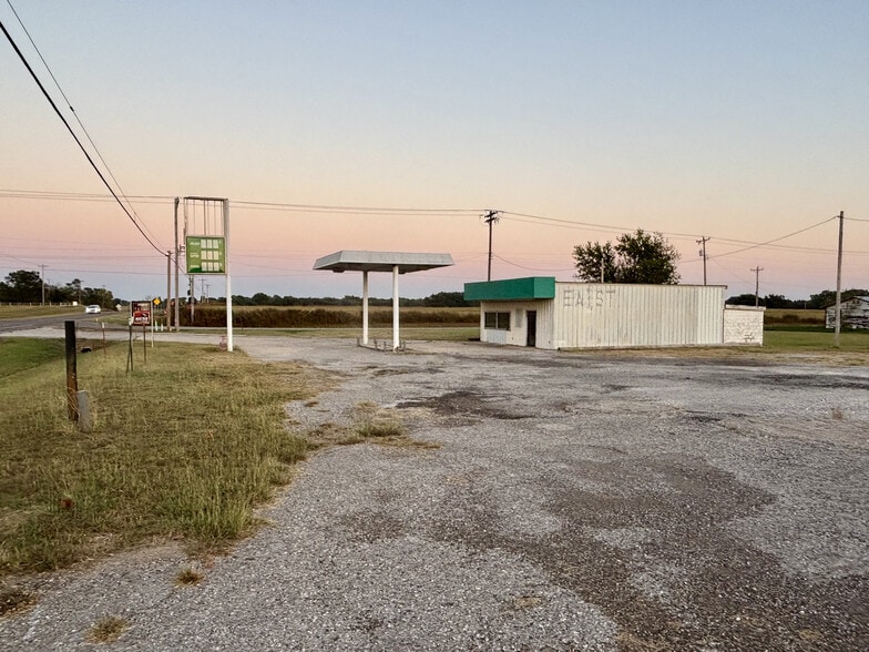More Photos Of 8380 State Highway 39, Lexington Convenience Store For Sale