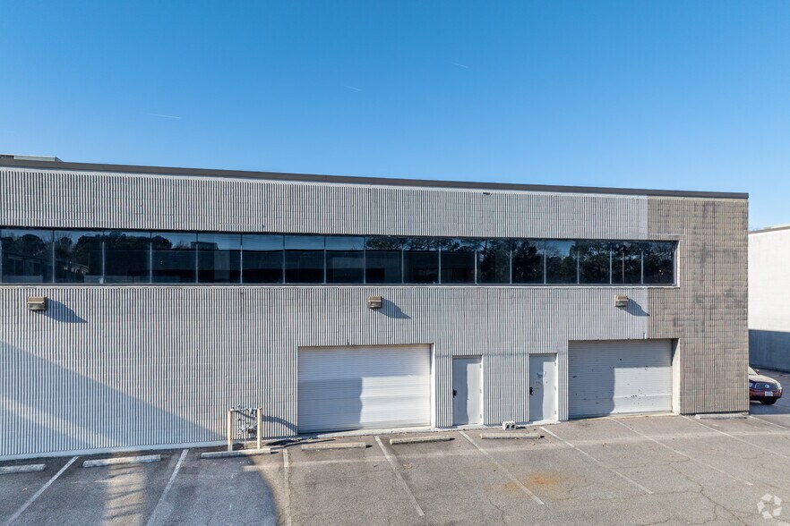 More Photos Of 831 Seahawk Cir, Virginia Beach Office For Lease