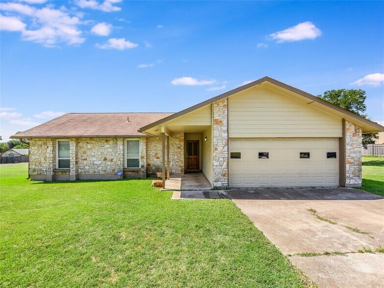 More Photos Of 1612 Shenandoah Dr, Cedar Park Warehouse For Sale