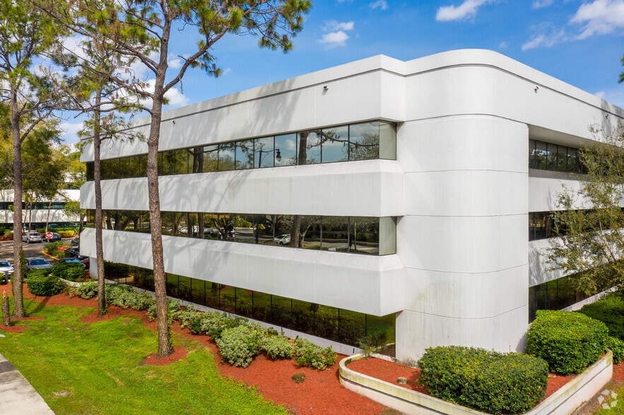 More Photos Of 237 S Westmonte Dr, Altamonte Springs Office For Lease