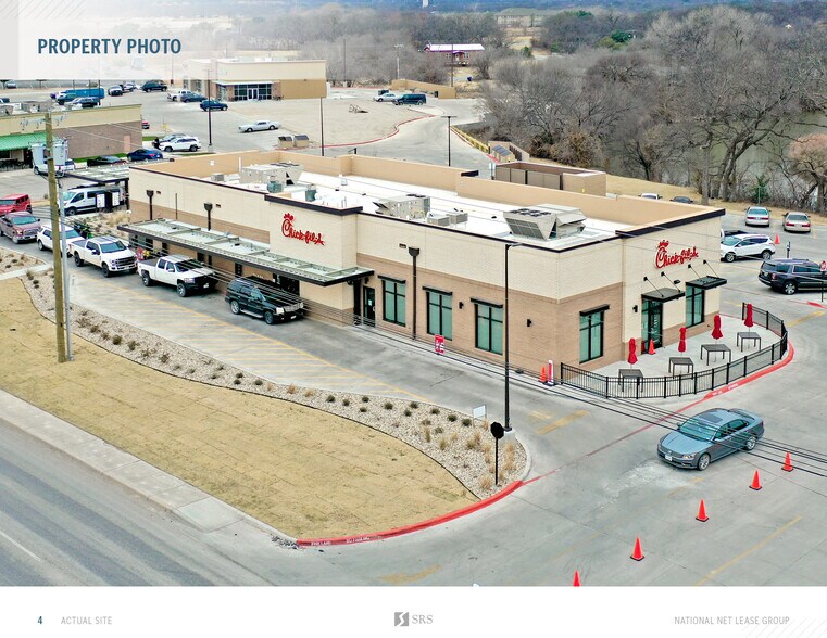 More Photos Of 500 E Commerce St, Brownwood Fast Food For Sale