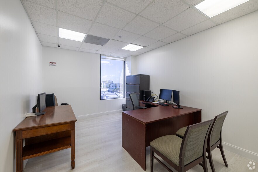More Photos Of 12550 Biscayne Blvd, North Miami Medical For Sale