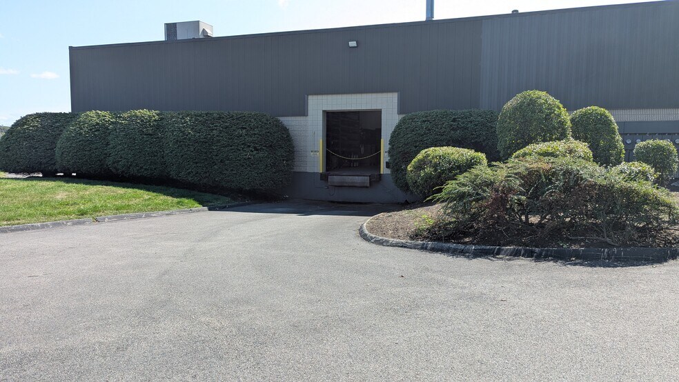 More Photos Of 2158 Plainfield Pike, Cranston Industrial For Lease