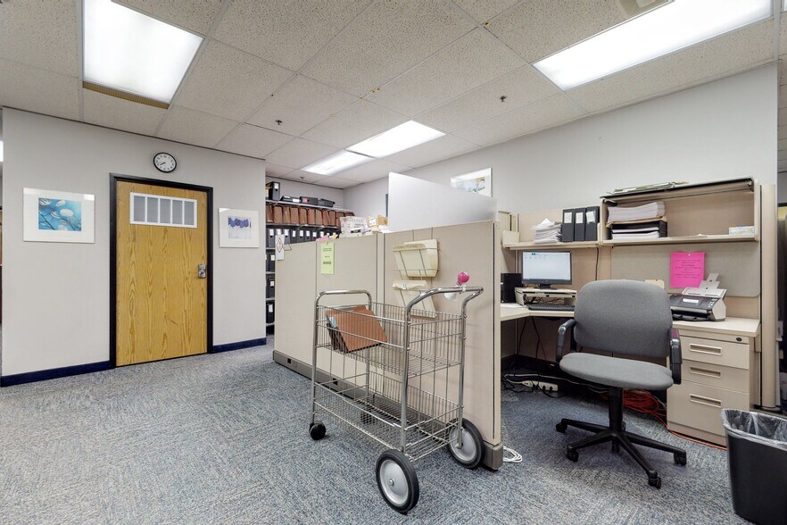 More Photos Of 2 Forest Ave, Oradell Medical For Sale