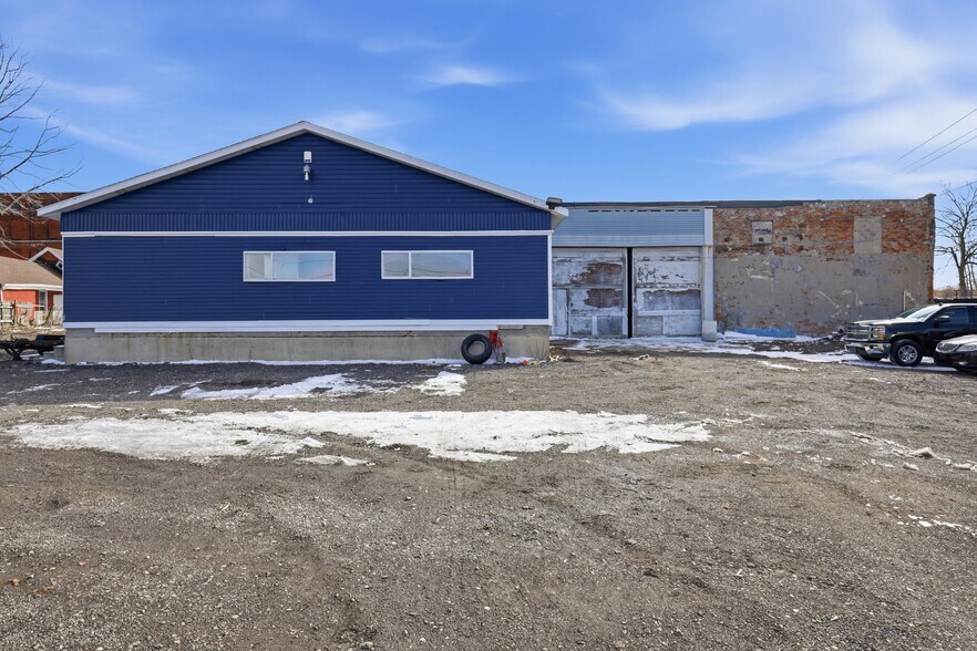 Primary Photo Of 688 E Eagle St, Buffalo Warehouse For Sale