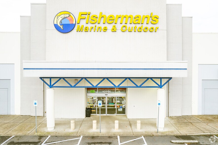 More Photos Of 10329-10355 SW Cascade Blvd, Tigard Freestanding For Lease