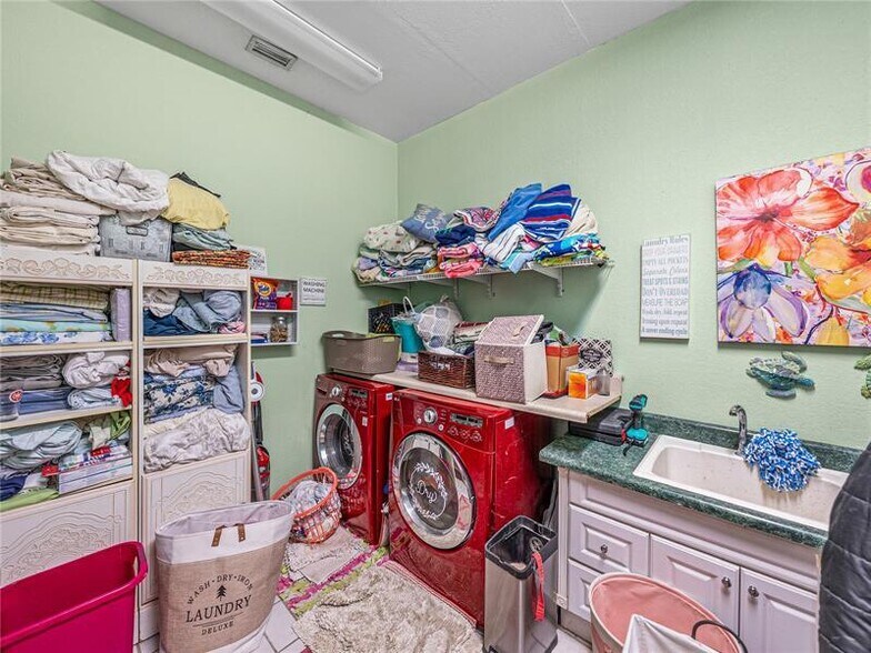 More Photos Of 135 S Central Ave, Bartow Storefront Retail Residential For Sale