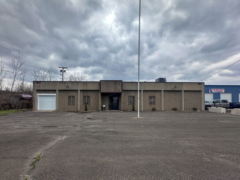 More Photos Of 1617 Warren Ave, Niles Warehouse For Sale