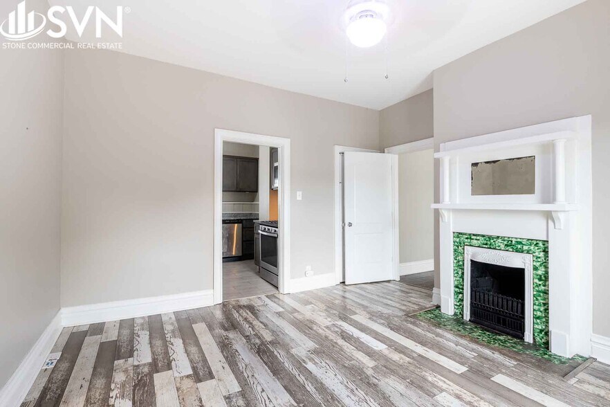 More Photos Of 240 E Third St, Lexington Office For Sale