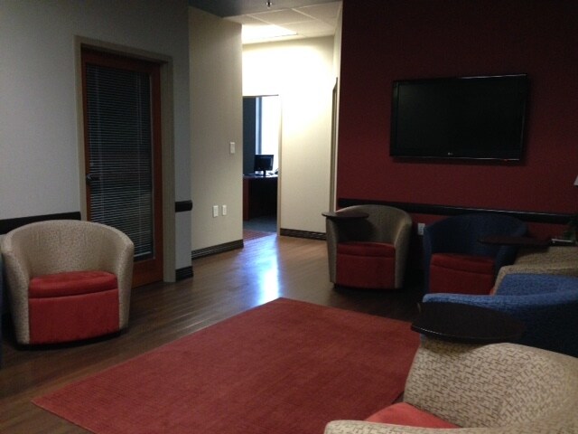 More Photos Of 705 Griffith St, Davidson Medical For Lease