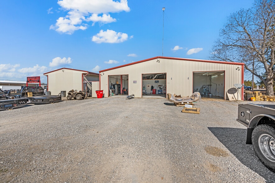 More Photos Of 204 County Road 4225, Bonham Industrial For Sale